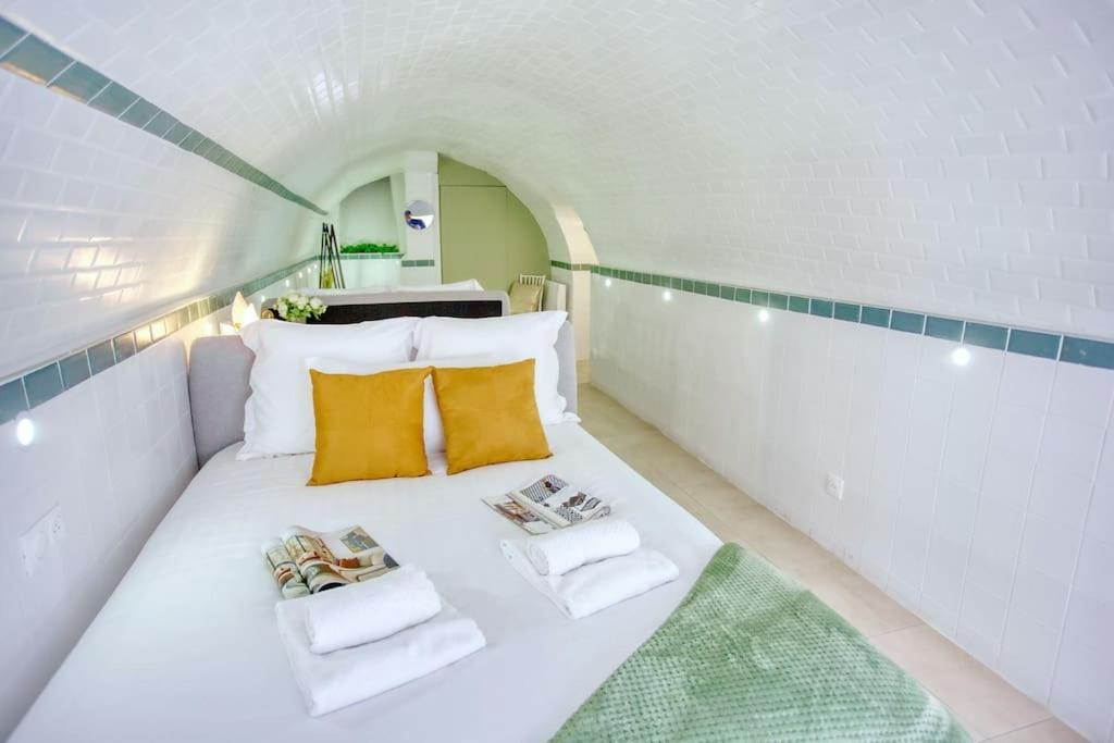 Le Nid Parisien Triplex Cosy Et Chaleureux Apartment ภายนอก รูปภาพ