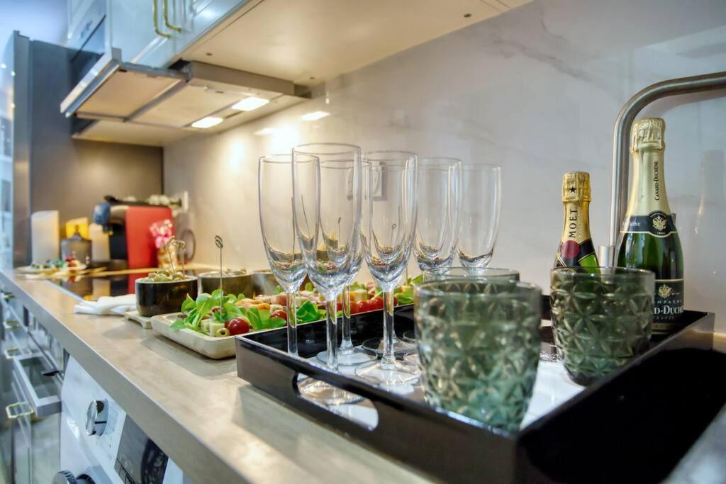 Le Nid Parisien Triplex Cosy Et Chaleureux Apartment ภายนอก รูปภาพ