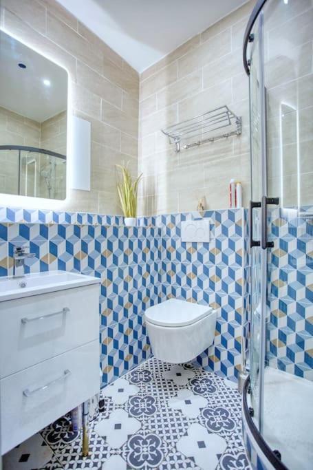 Le Nid Parisien Triplex Cosy Et Chaleureux Apartment ภายนอก รูปภาพ