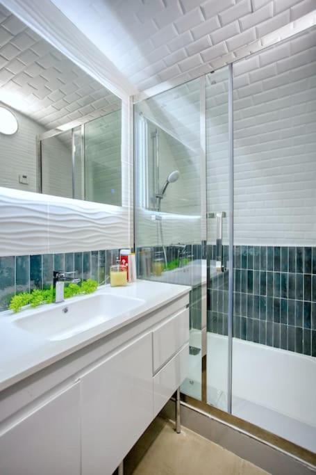 Le Nid Parisien Triplex Cosy Et Chaleureux Apartment ภายนอก รูปภาพ