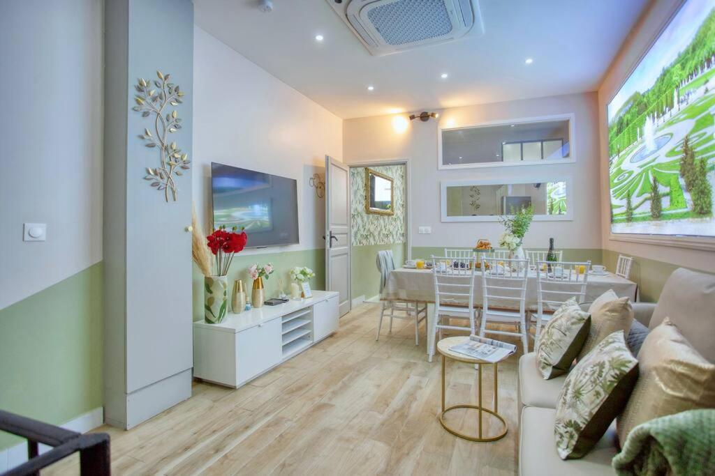 Le Nid Parisien Triplex Cosy Et Chaleureux Apartment ภายนอก รูปภาพ