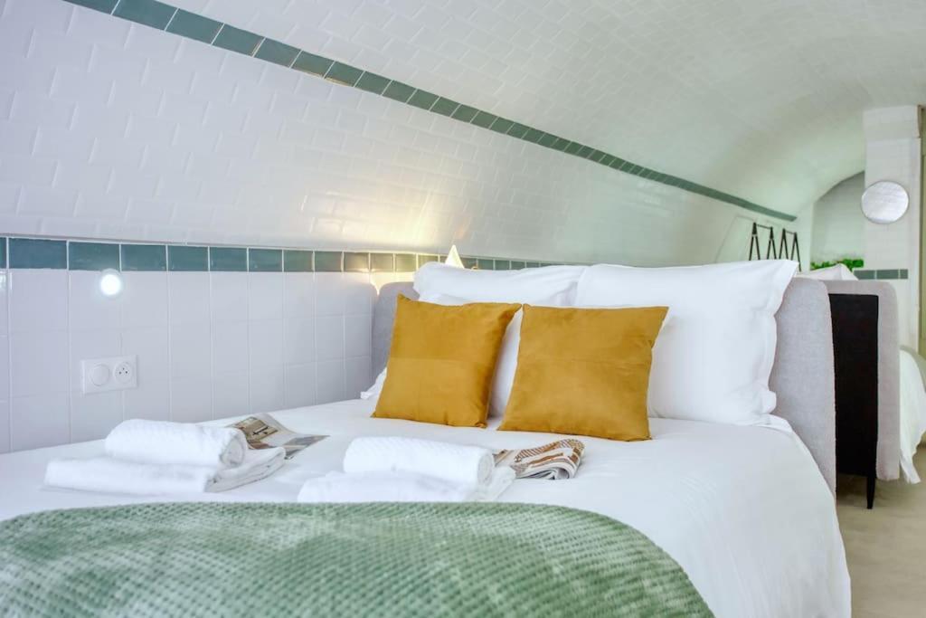 Le Nid Parisien Triplex Cosy Et Chaleureux Apartment ภายนอก รูปภาพ