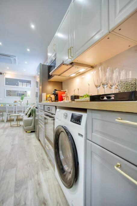 Le Nid Parisien Triplex Cosy Et Chaleureux Apartment ภายนอก รูปภาพ