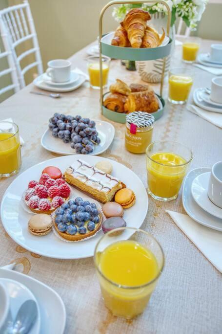Le Nid Parisien Triplex Cosy Et Chaleureux Apartment ภายนอก รูปภาพ